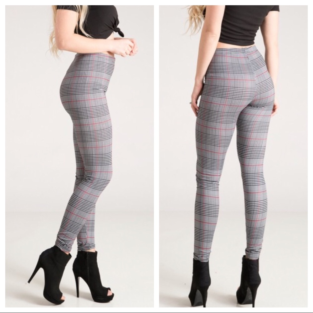 Last 1! 🌟Plaid Leggings - Picture 3 of 4